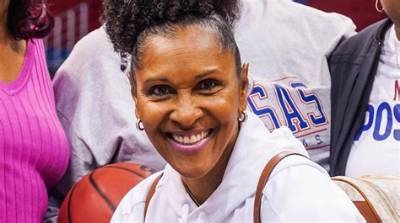 Lynette Woodard - Net Worth, Age, Height, Birthday, Bio, Wiki!