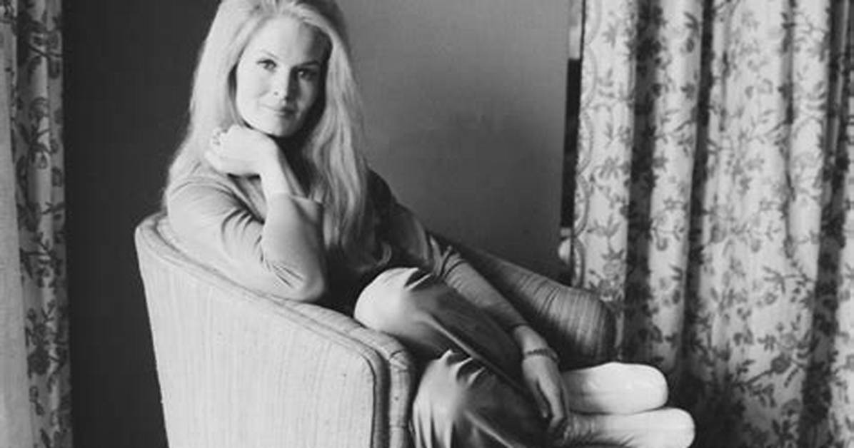 Lynn Anderson - Net Worth, Age, Height, Birthday, Bio, Wiki!