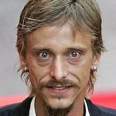 Mackenzie Crook Net Worth 2024, Age, Height, Bio, Birthday, Wiki!