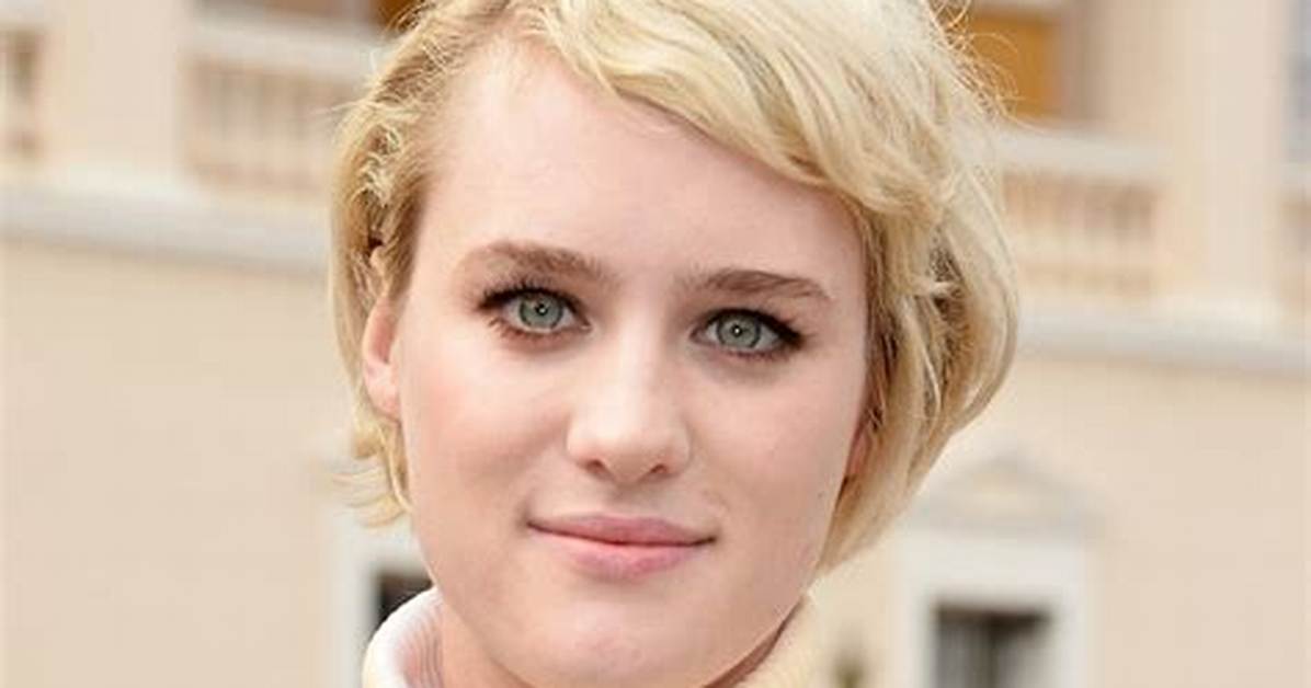 Mackenzie Davis - Net Worth, Age, Height, Birthday, Bio, Wiki!