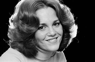 Madeline Kahn Net Worth, Age, Height, Bio, Birthday, Wiki!