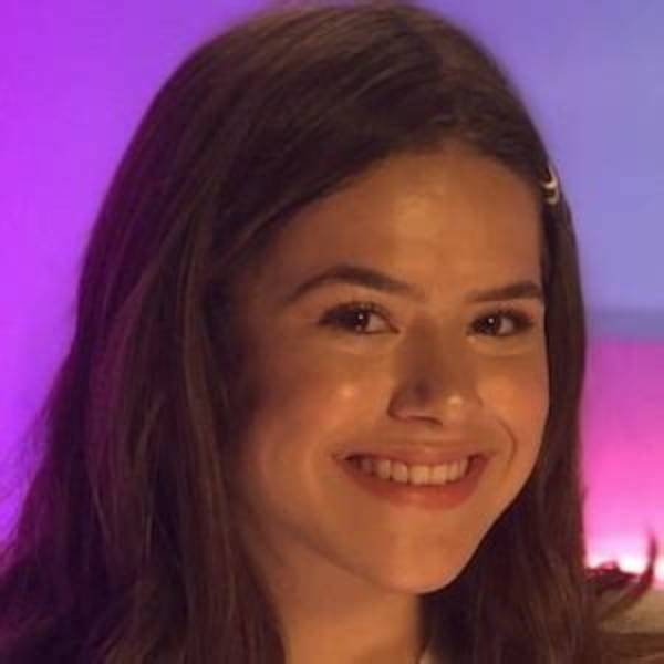 Maisa Silva - Net Worth, Age, Height, Birthday, Bio, Wiki!