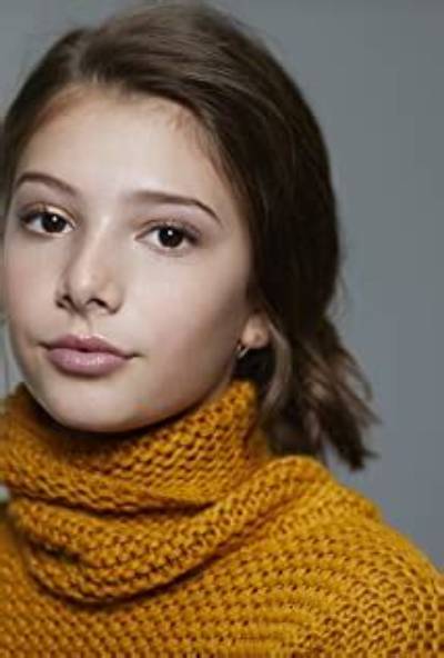 Makenzie Moss Net Worth, Age, Height, Bio, Birthday, Wiki!