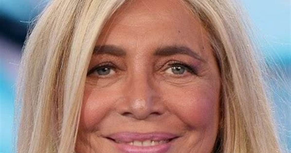 Mara Venier - Net Worth, Age, Height, Birthday, Bio, Wiki!