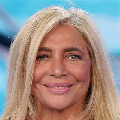 Mara Venier - Net Worth, Age, Height, Birthday, Bio, Wiki!