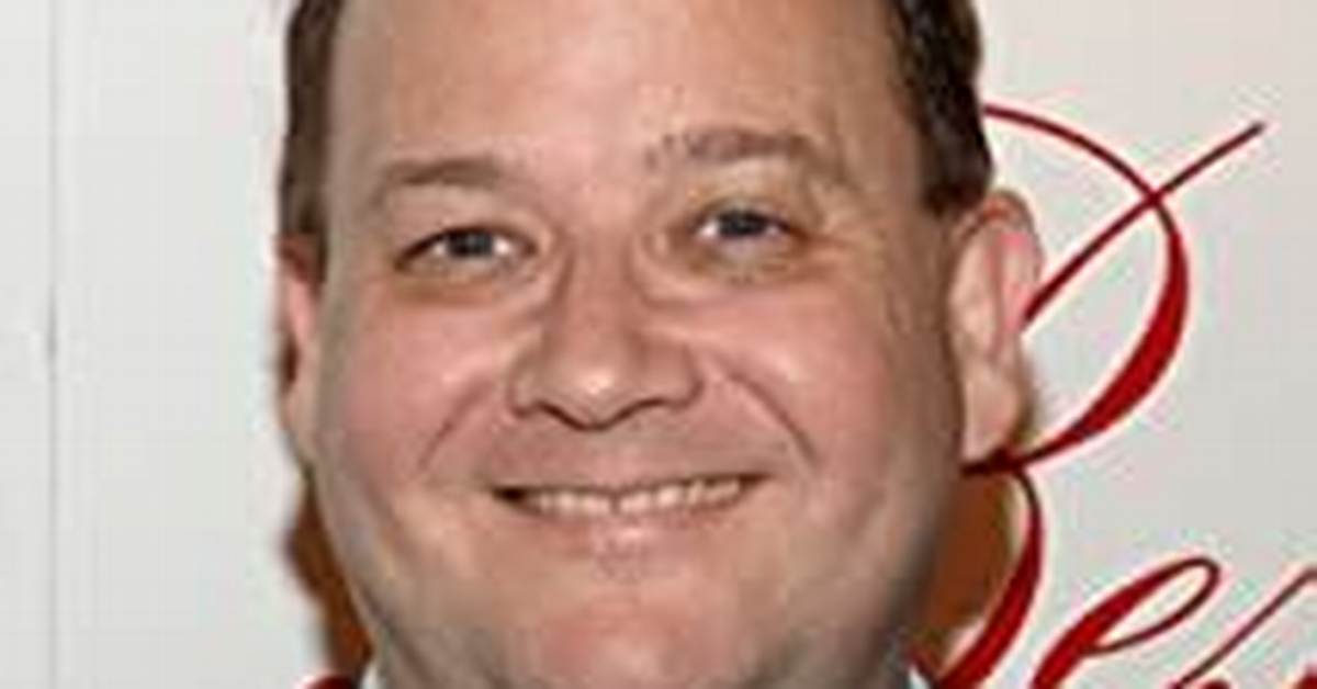 Marc Cherry - Net Worth, Age, Height, Birthday, Bio, Wiki!
