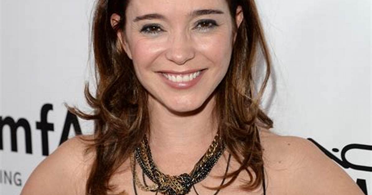 Marguerite Moreau - Net Worth, Age, Height, Birthday, Bio, Wiki!