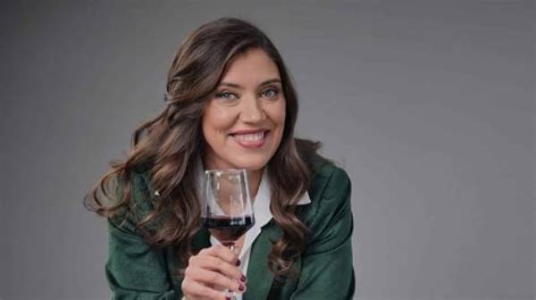 Marisol De La Fuente - Net Worth, Age, Height, Birthday, Bio, Wiki!