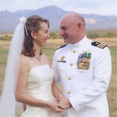 Mark Kelly Net Worth, Age, Height, Bio, Birthday, Wiki!