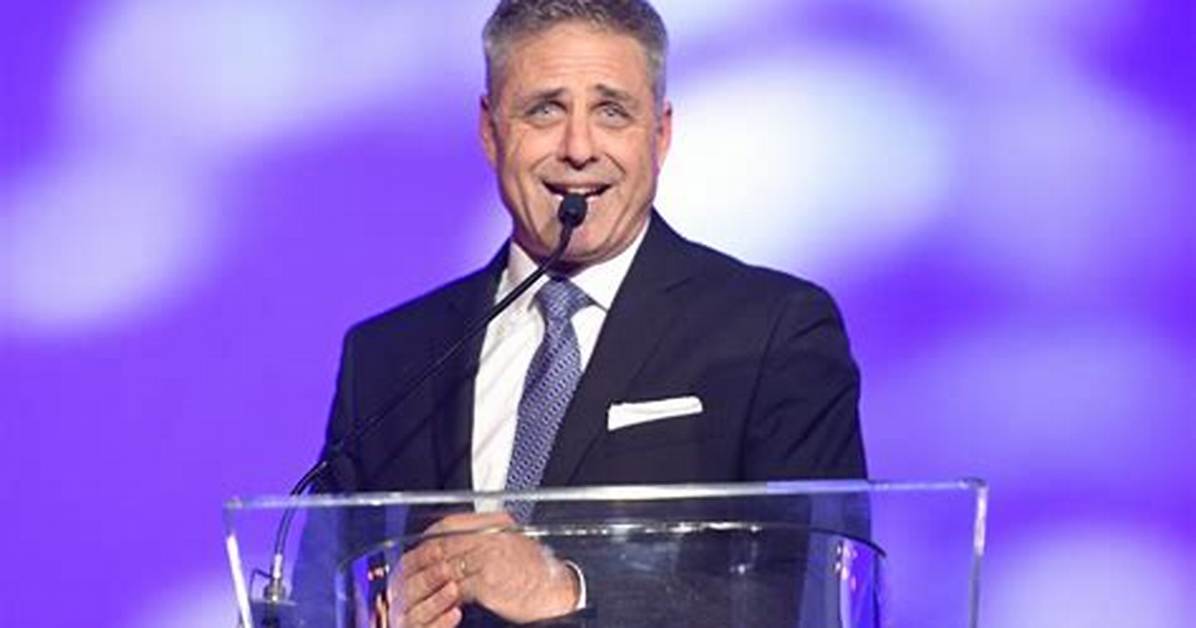 Mark L. Walberg Net Worth, Age, Height, Bio, Birthday, Wiki!
