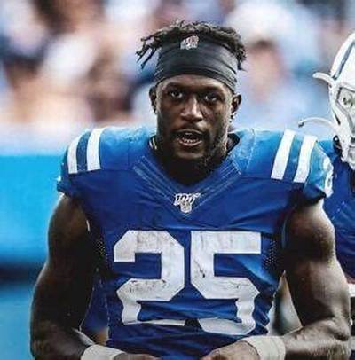 Marlon Mack Net Worth, Age, Height, Bio, Birthday, Wiki!