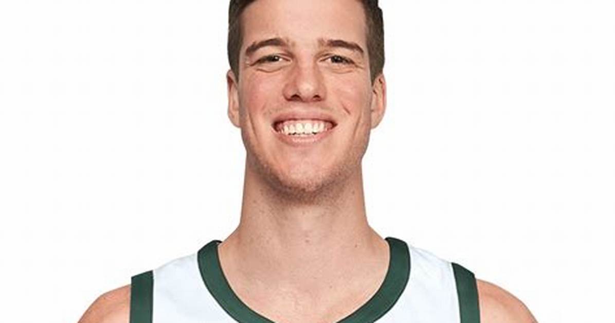 Marshall Plumlee Net Worth, Age, Height, Bio, Birthday, Wiki!