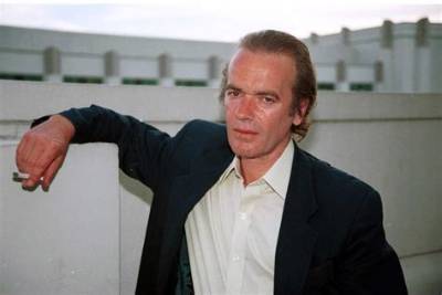 Martin Amis Net Worth, Age, Height, Bio, Birthday, Wiki!