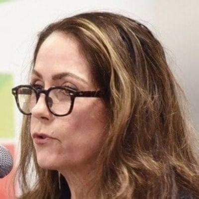 Mary Karr - Net Worth, Age, Height, Birthday, Bio, Wiki!