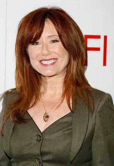 Mary Mcdonnell Net Worth, Age, Height, Bio, Birthday, Wiki!
