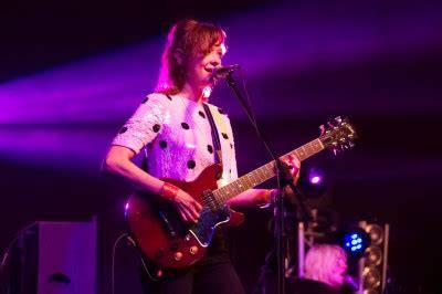 Mary Timony - Net Worth, Age, Height, Birthday, Bio, Wiki!