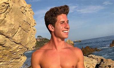 Mason Fulp - Net Worth, Age, Height, Birthday, Bio, Wiki!