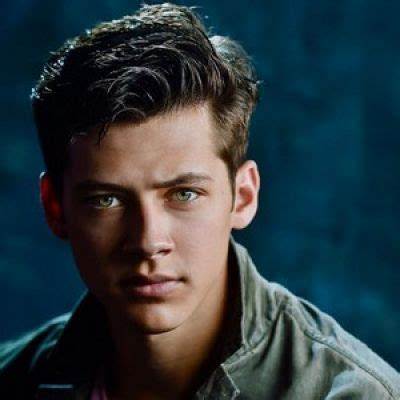 Matt Cornett Net Worth, Age, Height, Bio, Birthday, Wiki!