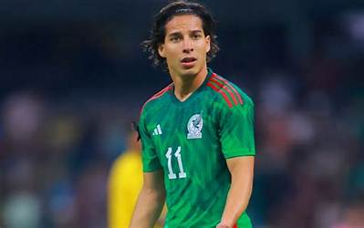 Mauro Lainez Net Worth, Age, Height, Bio, Birthday, Wiki!