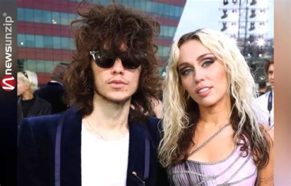 Maxx Morando Net Worth, Age, Height, Bio, Birthday, Wiki!