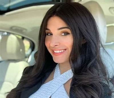 Mayra Posey - Net Worth, Age, Height, Birthday, Bio, Wiki!