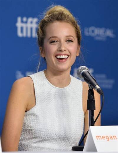 Megan Park - Net Worth, Age, Height, Birthday, Bio, Wiki!