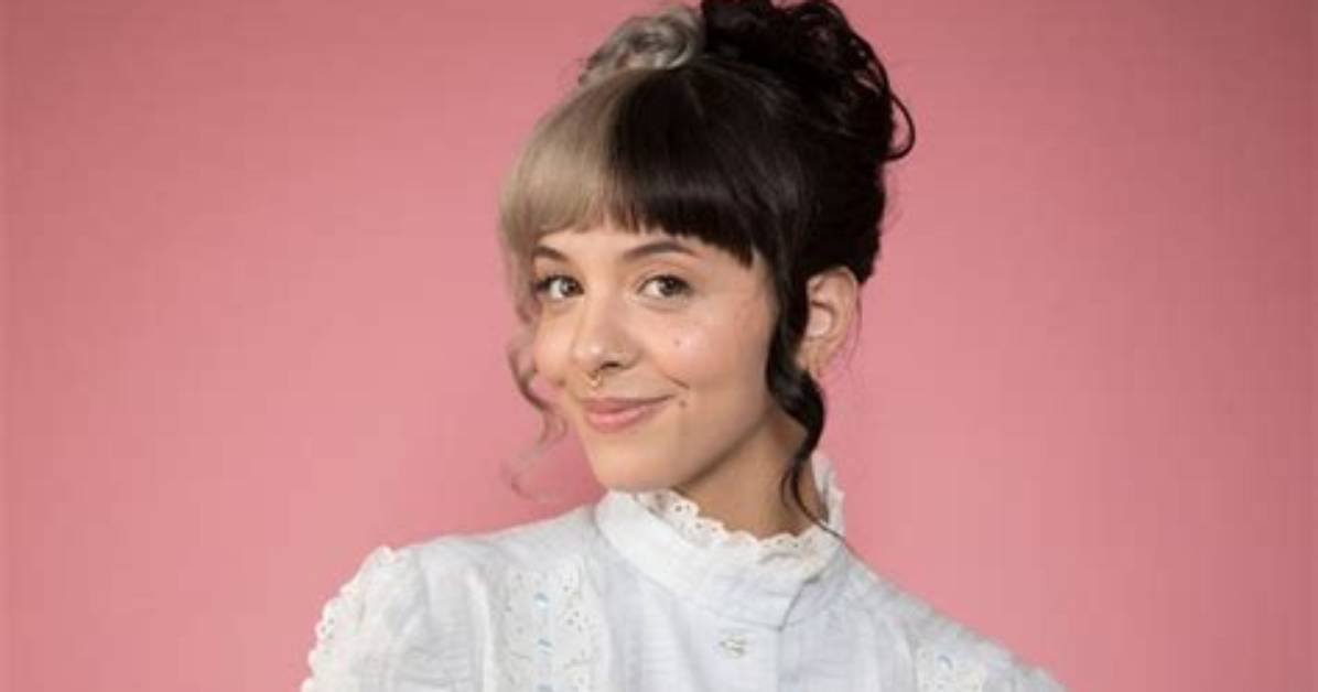 Melanie Martinez Net Worth, Age, Height, Bio, Birthday, Wiki!