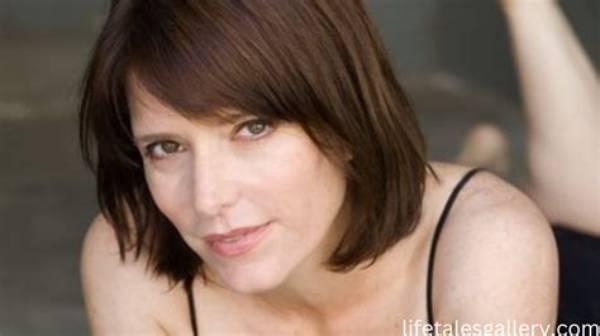 Melora Walters Net Worth, Age, Height, Bio, Birthday, Wiki!