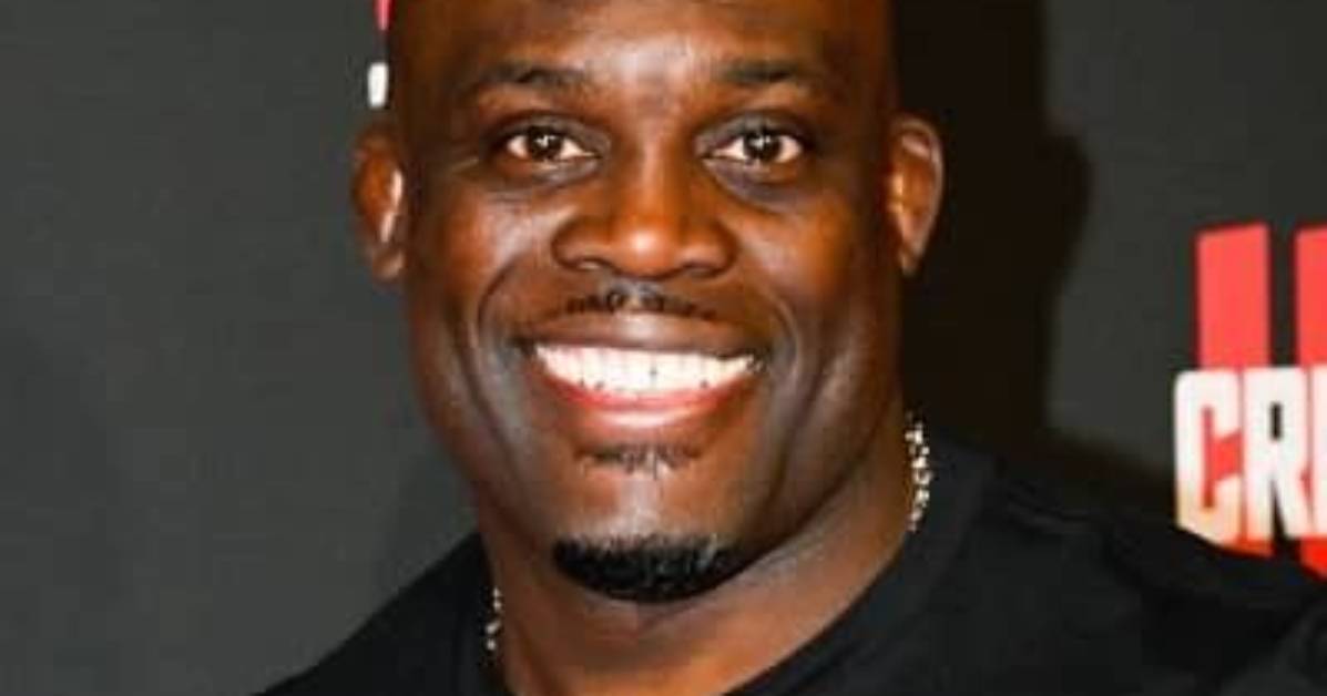 Melvin Manhoef Net Worth, Age, Height, Bio, Birthday, Wiki!