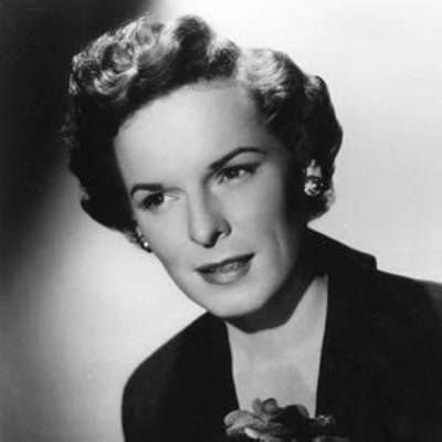 Mercedes Mccambridge Net Worth, Age, Height, Bio, Birthday, Wiki!