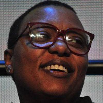 Meshell Ndegeocello - Net Worth, Age, Height, Birthday, Bio, Wiki!
