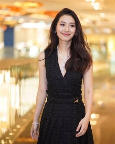 Mew Nittha Jirayungyurn - Net Worth, Age, Height, Birthday, Bio, Wiki!