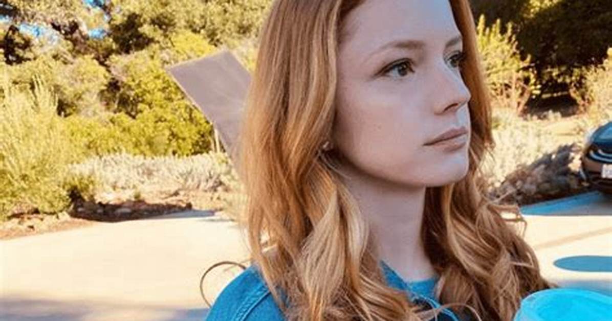 Mia Topalian - Net Worth, Age, Height, Birthday, Bio, Wiki!