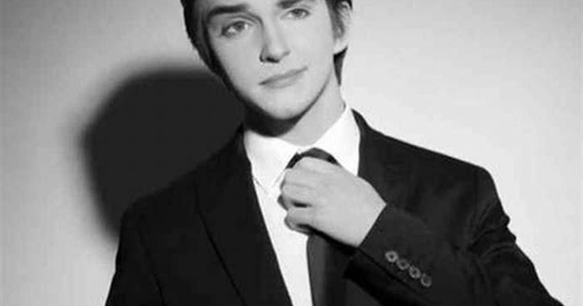 Michael Campayno Net Worth, Age, Height, Bio, Birthday, Wiki!