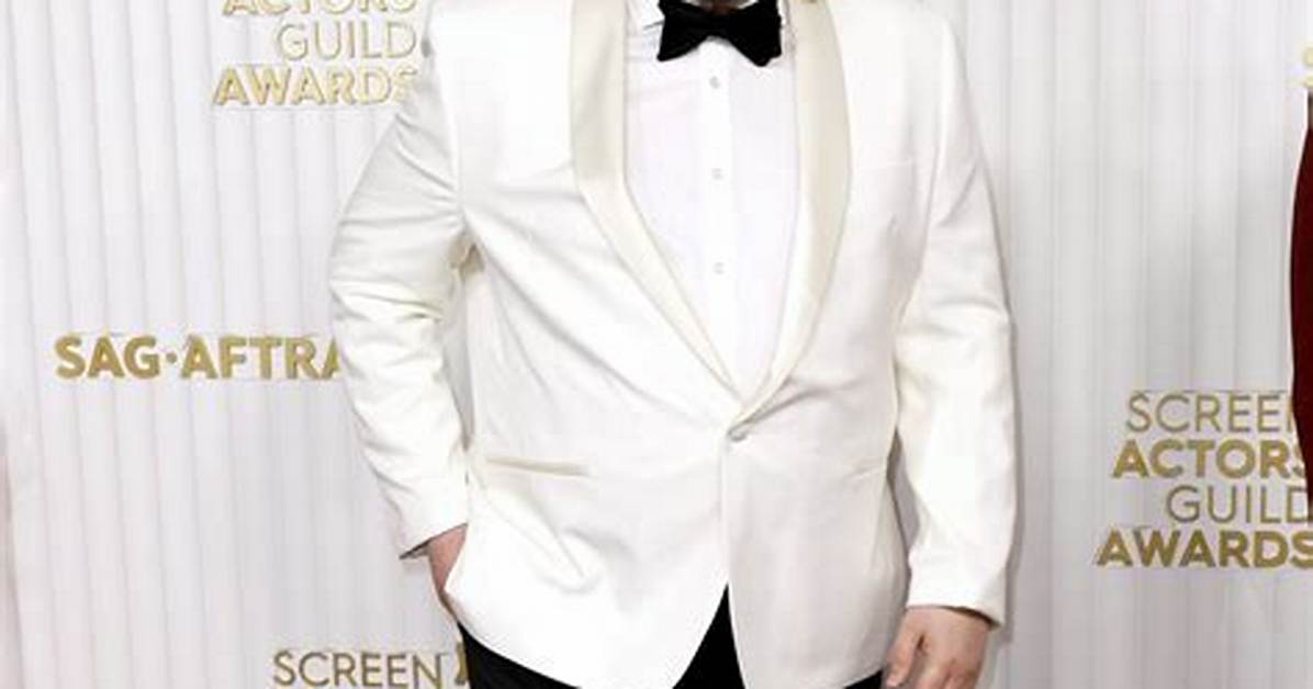 Michael Chernus - Net Worth, Age, Height, Birthday, Bio, Wiki!