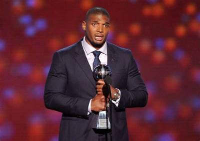 Michael Sam - Net Worth, Age, Height, Birthday, Bio, Wiki!