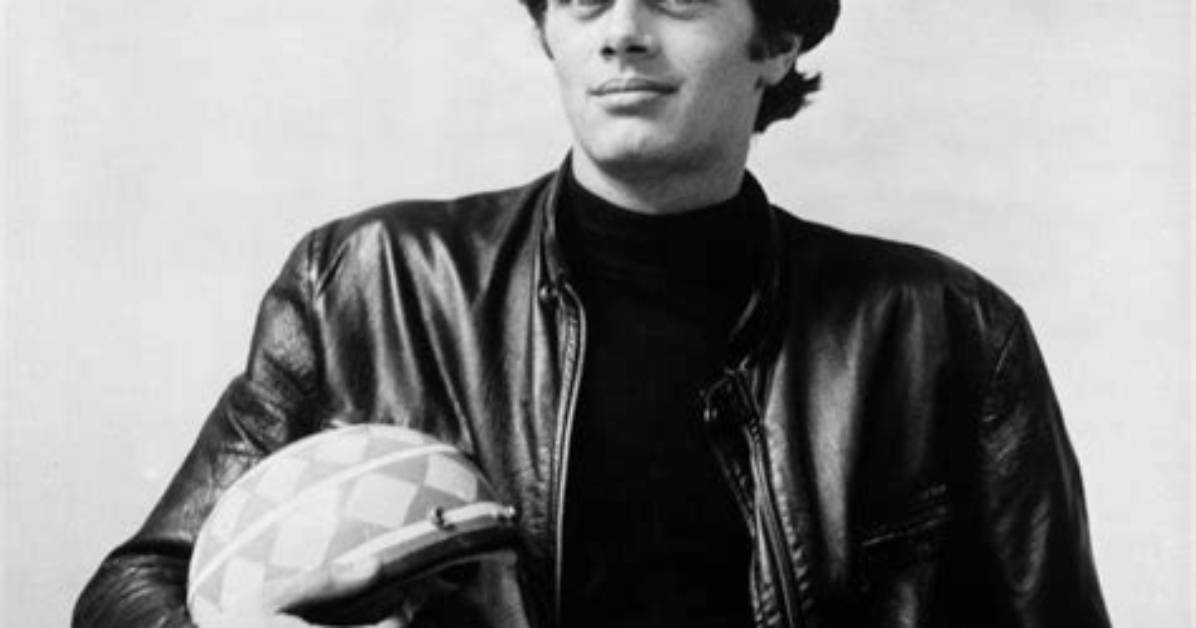 Michael Sarrazin Net Worth, Age, Height, Bio, Birthday, Wiki!