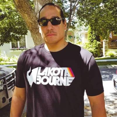 Michael Spears Net Worth 2024, Age, Height, Bio, Birthday, Wiki!