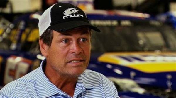 Michael Waltrip Net Worth, Age, Height, Bio, Birthday, Wiki!