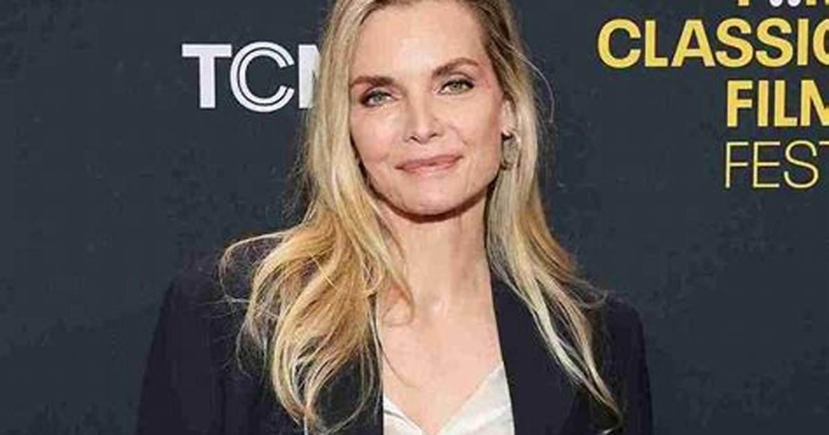 Michelle Pfeiffer Net Worth 2024, Age, Height, Bio, Birthday, Wiki!