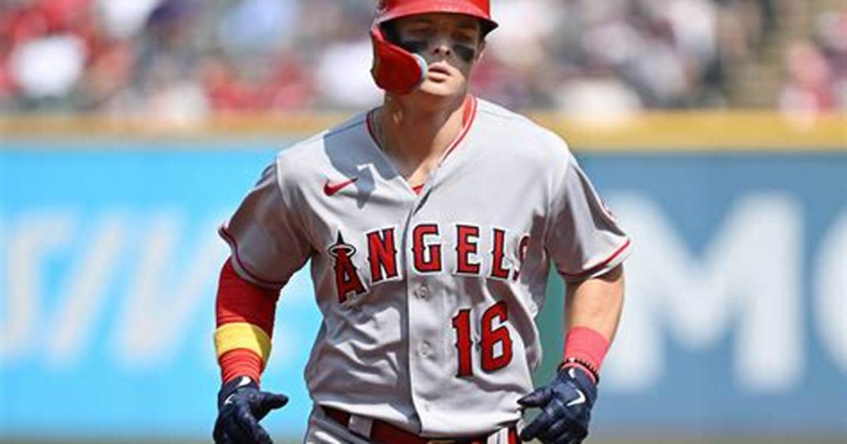 Mickey Moniak Net Worth, Age, Height, Bio, Birthday, Wiki!