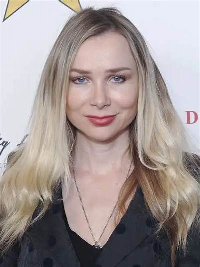Mika Boorem Net Worth, Age, Height, Bio, Birthday, Wiki!