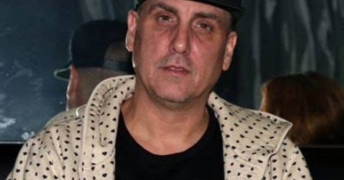 Mike Dean - Net Worth, Age, Height, Birthday, Bio, Wiki!