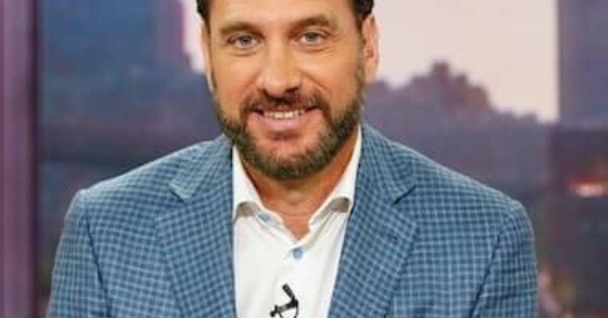 Mike Greenberg Net Worth, Age, Height, Bio, Birthday, Wiki!