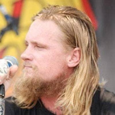 Mike Vallely Net Worth, Age, Height, Bio, Birthday, Wiki!