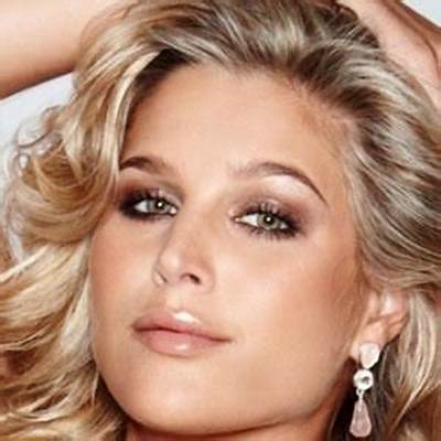 Minki Van Der Westhuizen - Net Worth, Age, Height, Birthday, Bio, Wiki!