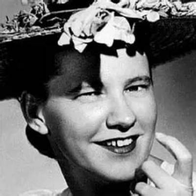 Minnie Pearl Net Worth, Age, Height, Bio, Birthday, Wiki!