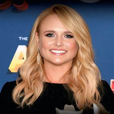 Miranda Lambert Net Worth, Age, Height, Bio, Birthday, Wiki!