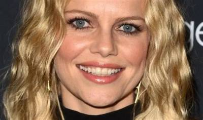 Mircea Monroe - Net Worth, Age, Height, Birthday, Bio, Wiki!