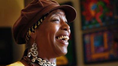 Miss Cleo Net Worth, Age, Height, Bio, Birthday, Wiki!